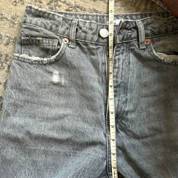 Zara ripped mom fit jeans - Picture 5 of 6